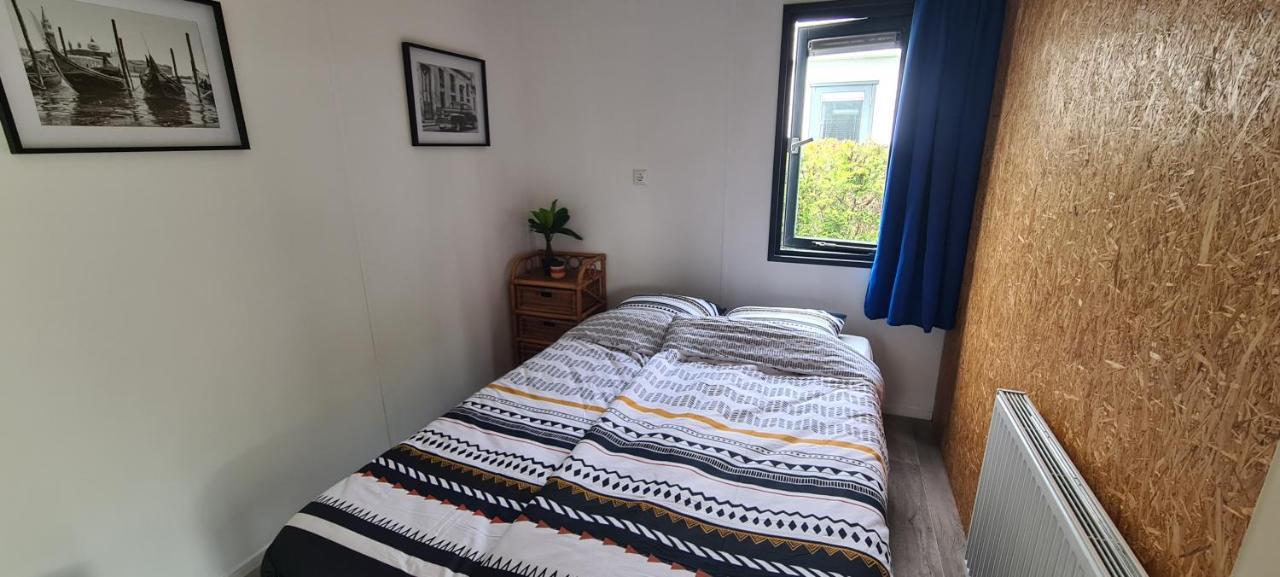 Gezellige Chalet Met Grote Privetuin. Dronrijp Kültér fotó