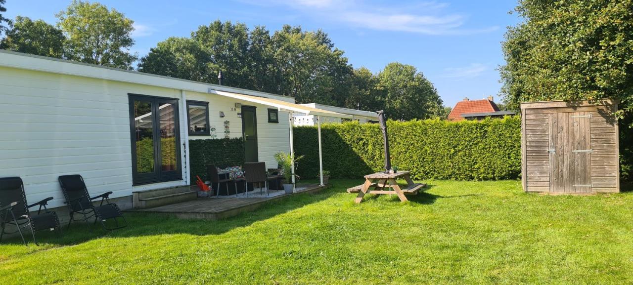 Gezellige Chalet Met Grote Privetuin. Dronrijp Kültér fotó