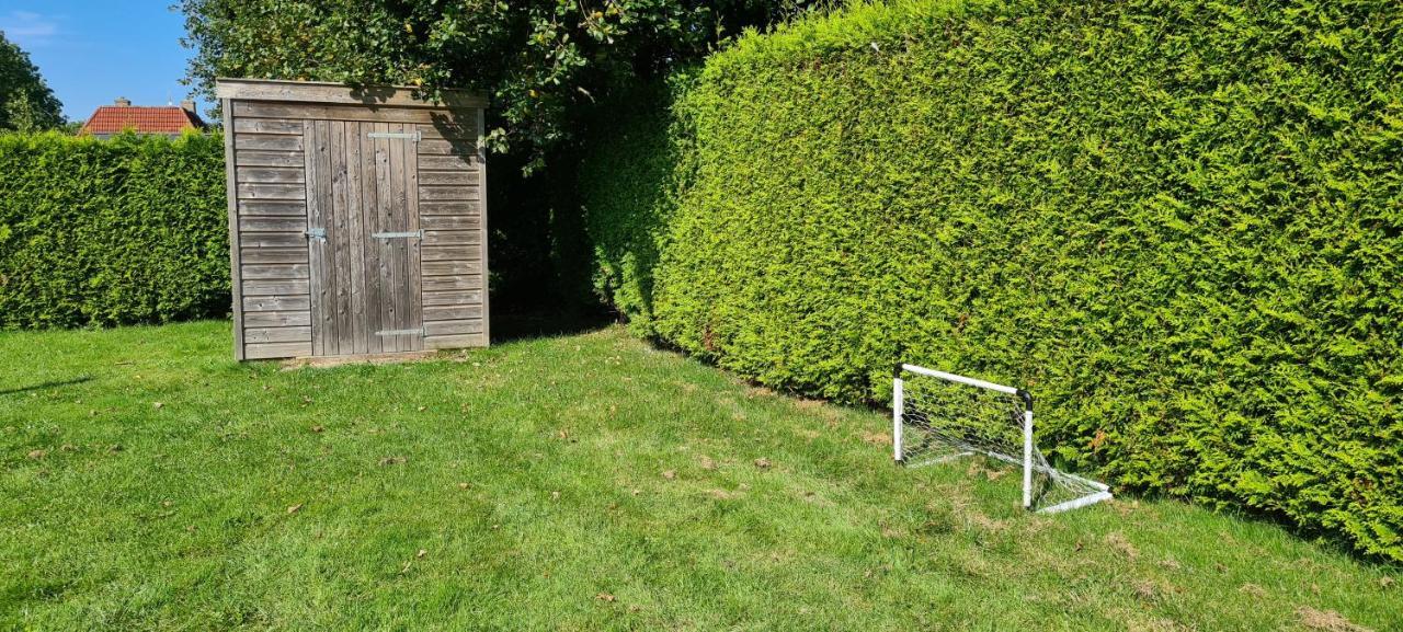 Gezellige Chalet Met Grote Privetuin. Dronrijp Kültér fotó
