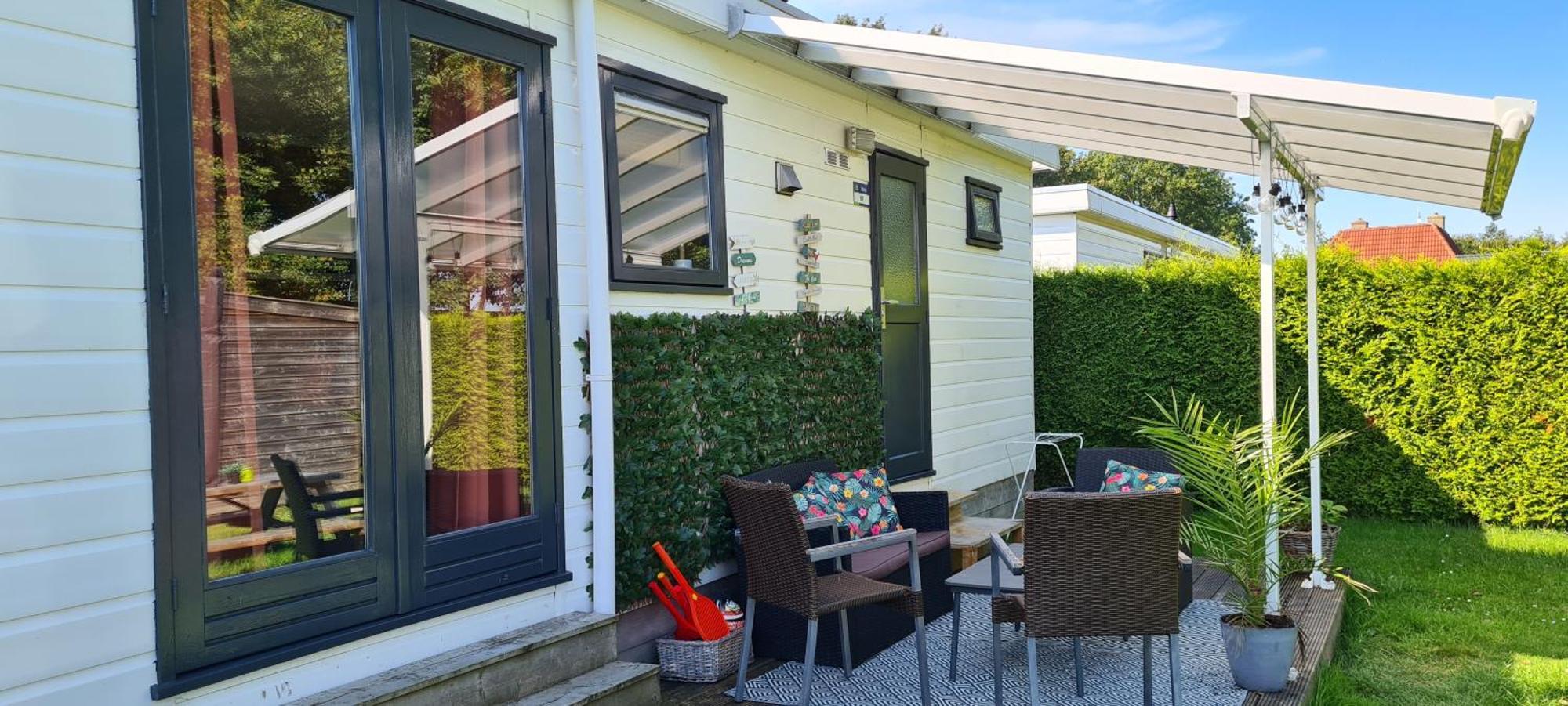 Gezellige Chalet Met Grote Privetuin. Dronrijp Kültér fotó
